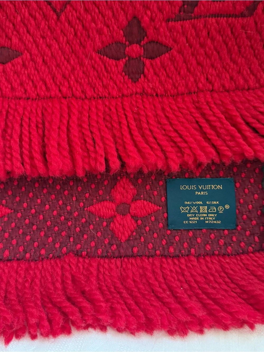 Louis Vuitton Rubis Logomania Scarf